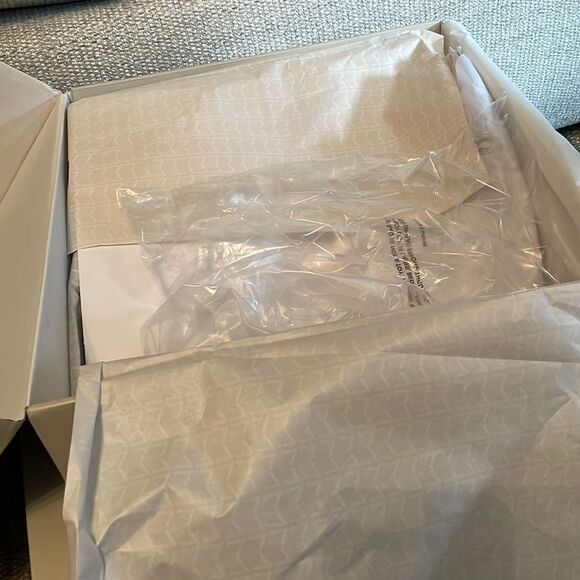 Marc Fisher Pierson Lug Sole Boot Size 7 NIB NWT Retail 239.00 - Picture 3 of 8